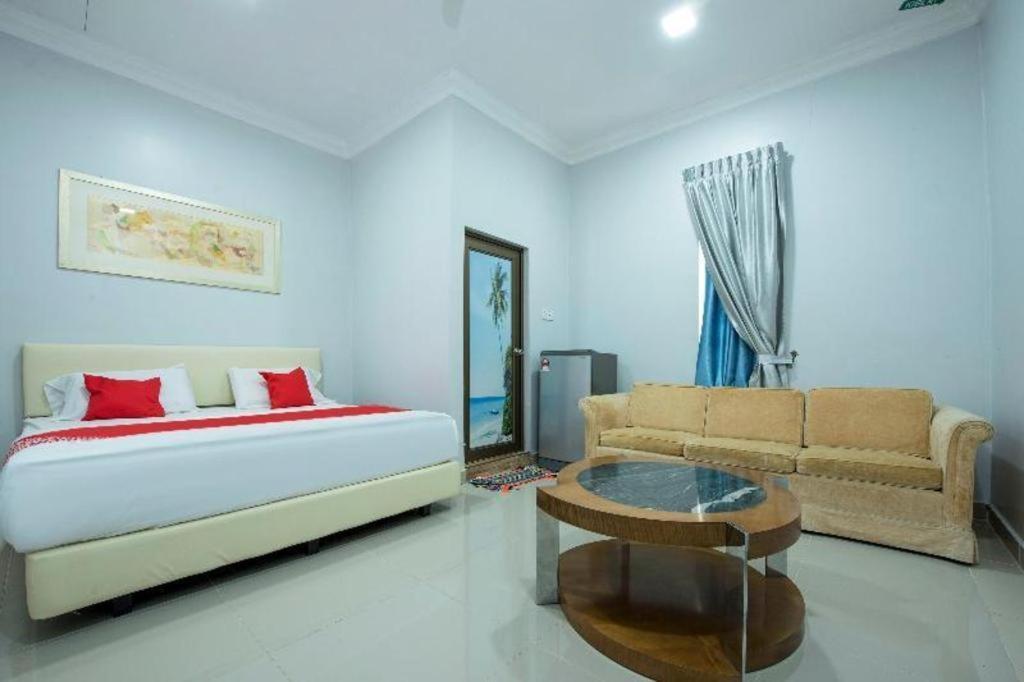 Oyo 90234 Sungai Rengit City Resort 2 Kampung Sungai Rengit Экстерьер фото