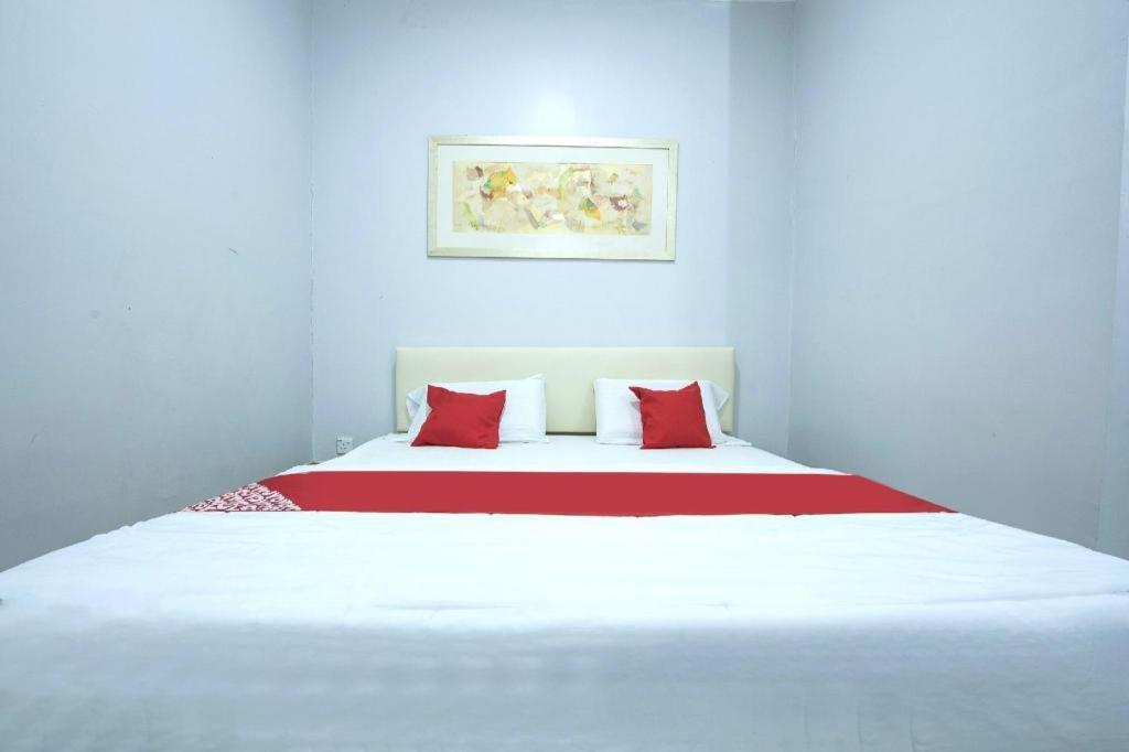 Oyo 90234 Sungai Rengit City Resort 2 Kampung Sungai Rengit Экстерьер фото