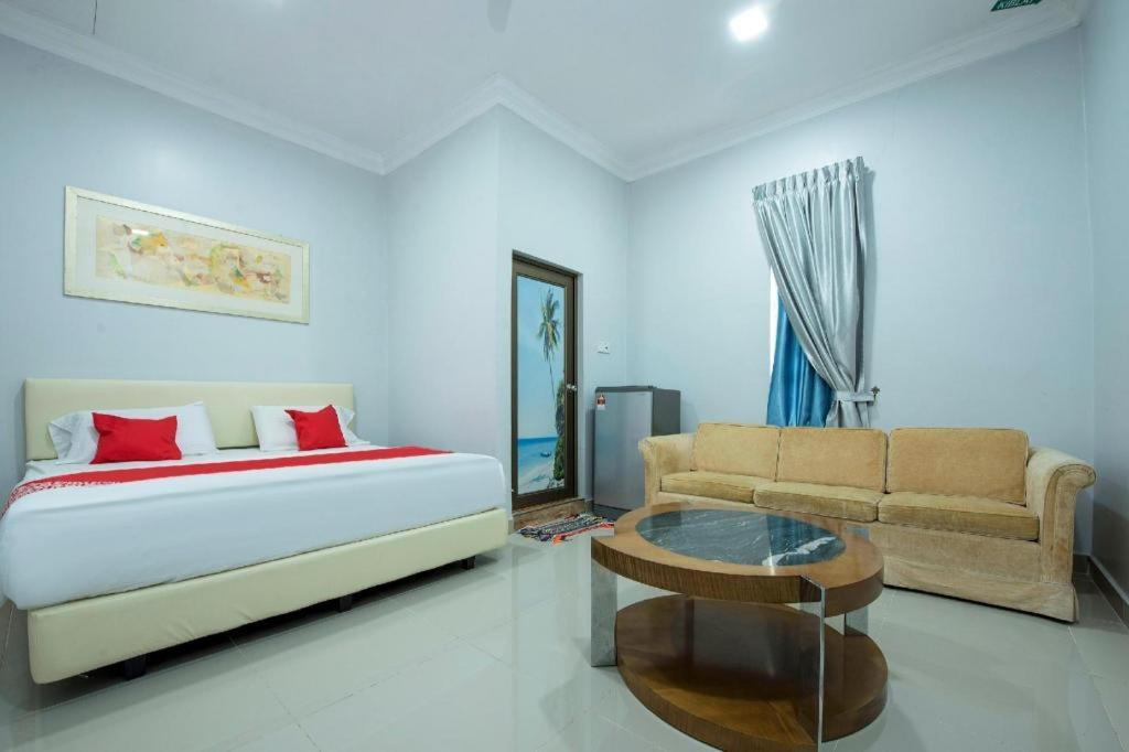 Oyo 90234 Sungai Rengit City Resort 2 Kampung Sungai Rengit Экстерьер фото