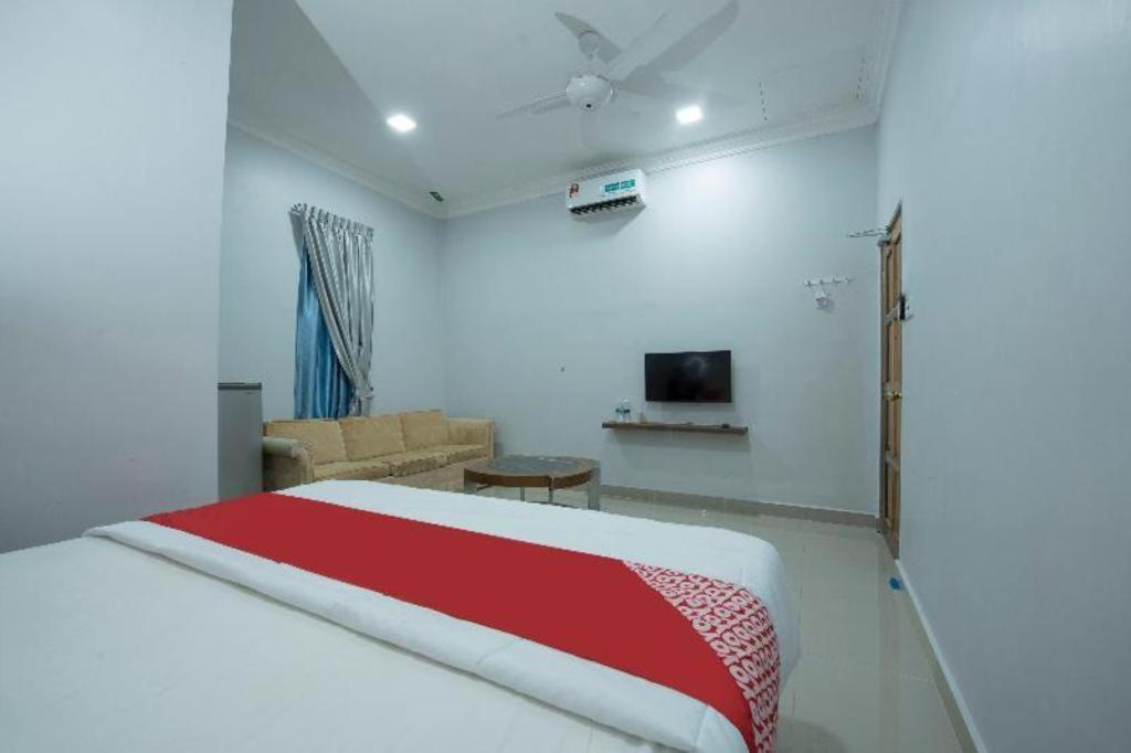 Oyo 90234 Sungai Rengit City Resort 2 Kampung Sungai Rengit Экстерьер фото