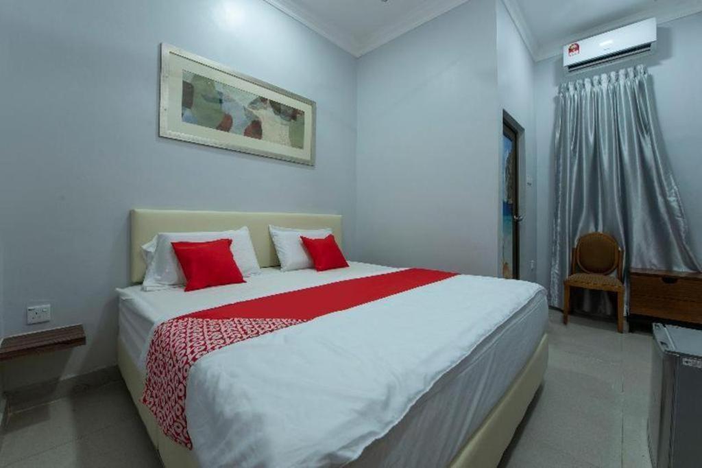 Oyo 90234 Sungai Rengit City Resort 2 Kampung Sungai Rengit Экстерьер фото