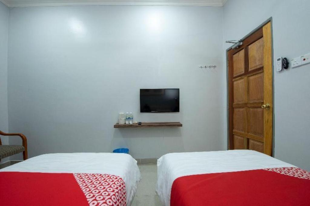 Oyo 90234 Sungai Rengit City Resort 2 Kampung Sungai Rengit Экстерьер фото