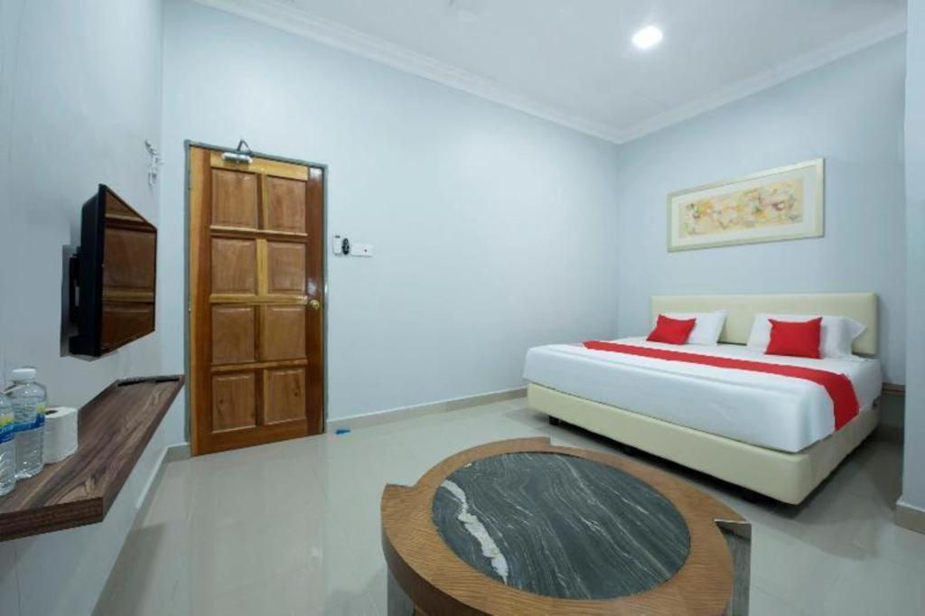 Oyo 90234 Sungai Rengit City Resort 2 Kampung Sungai Rengit Экстерьер фото